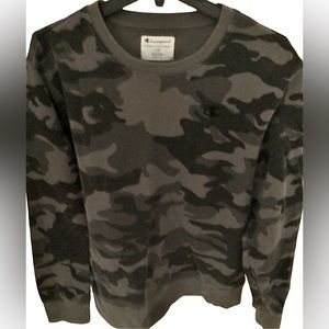 Champion men’s crew neck sweatshirt